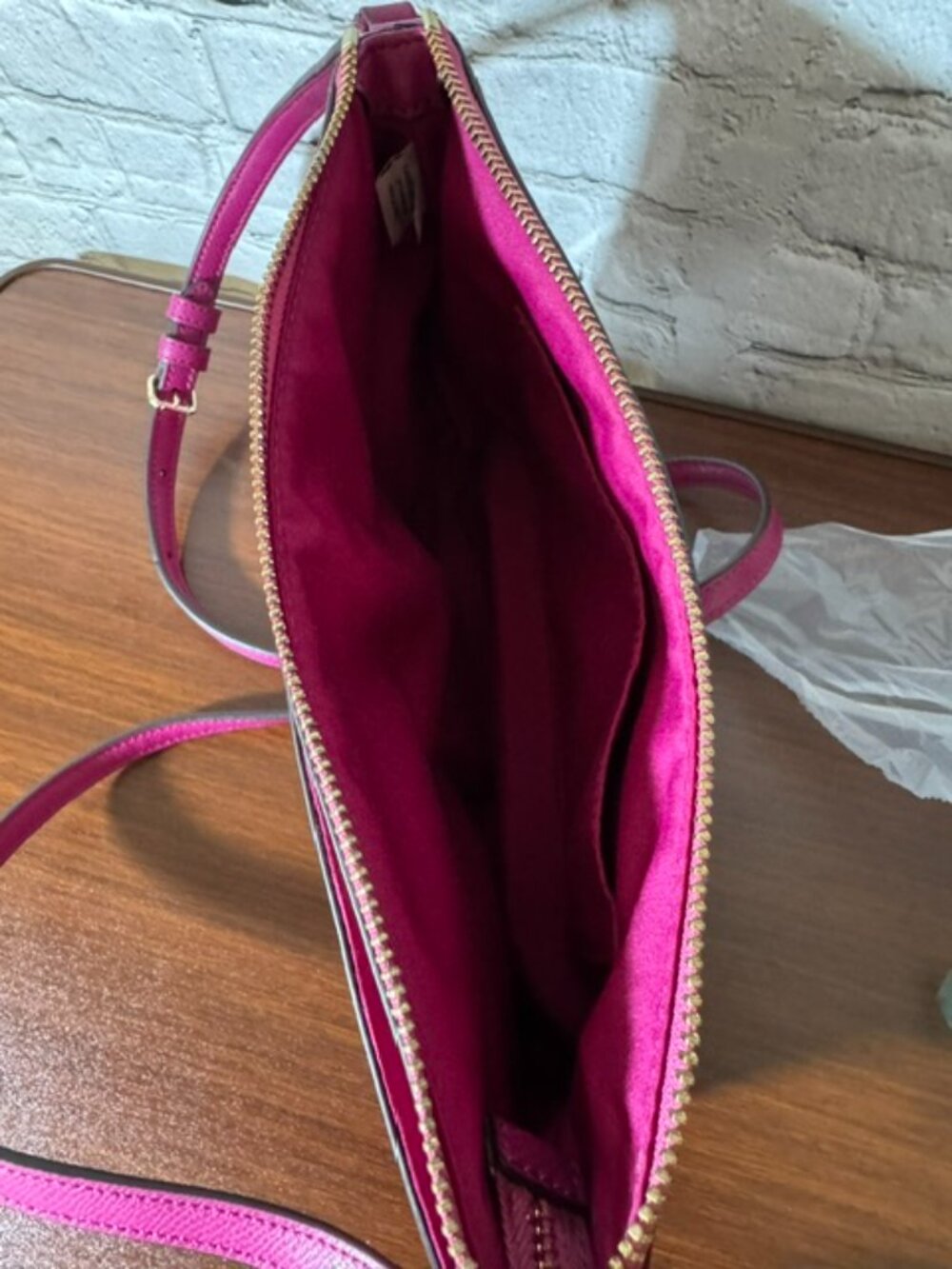 Coach East West Crossbody Fuchsia Pink Crossgrain Leather EUC - Picture 11 of 13